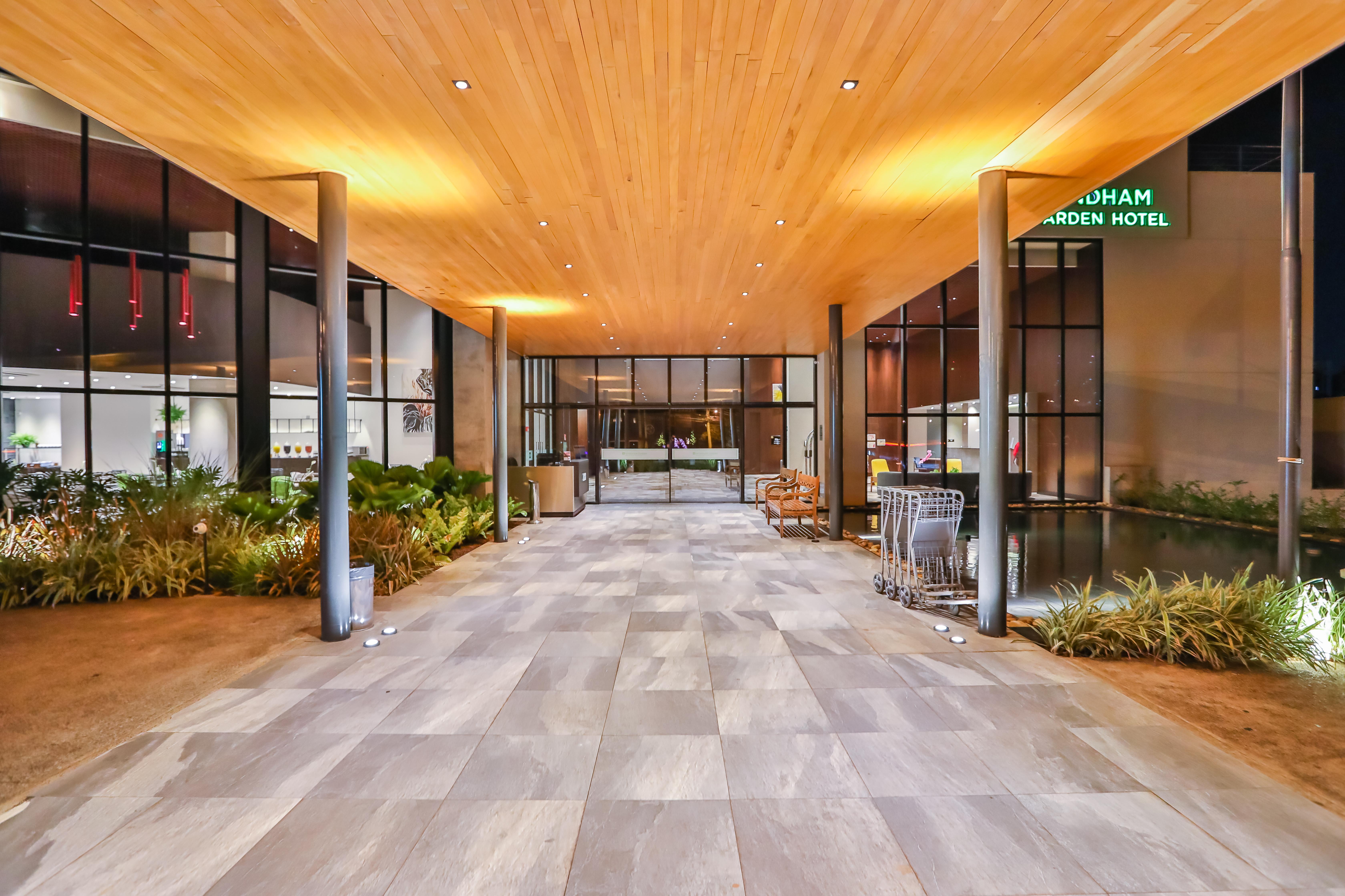 Wyndham Garden Ribeirao Preto Convention Hotel Екстериор снимка
